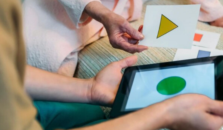 Comprehensive Alzheimer's Care Homes Near Delhi