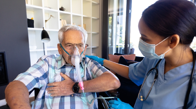 How senior living in India with 24×7 health support manages chronic respiratory conditions