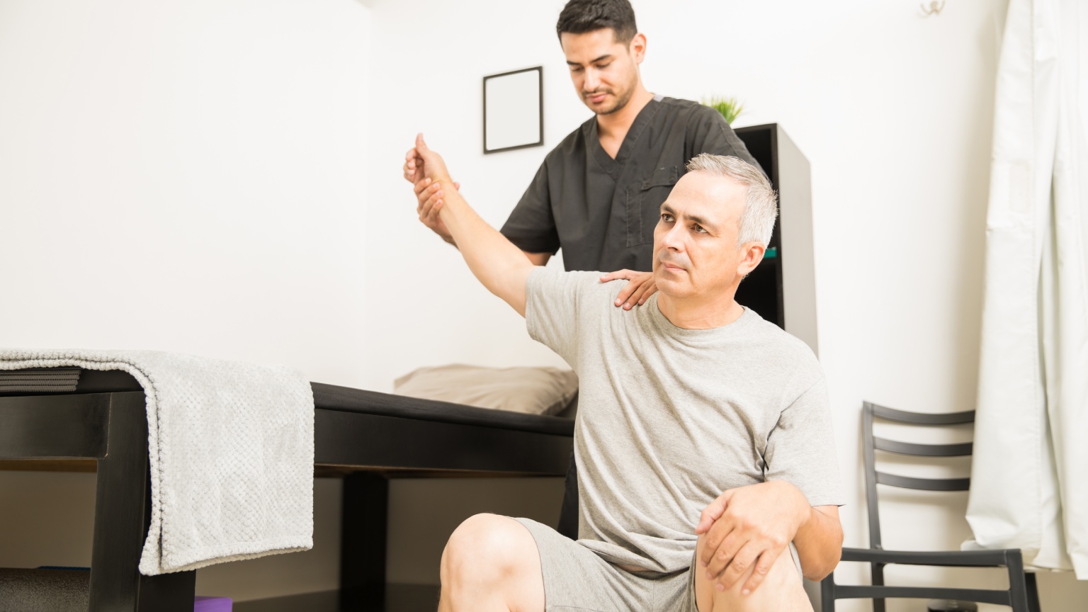 Managing joint health and arthritis through in house geriatric physiotherapy